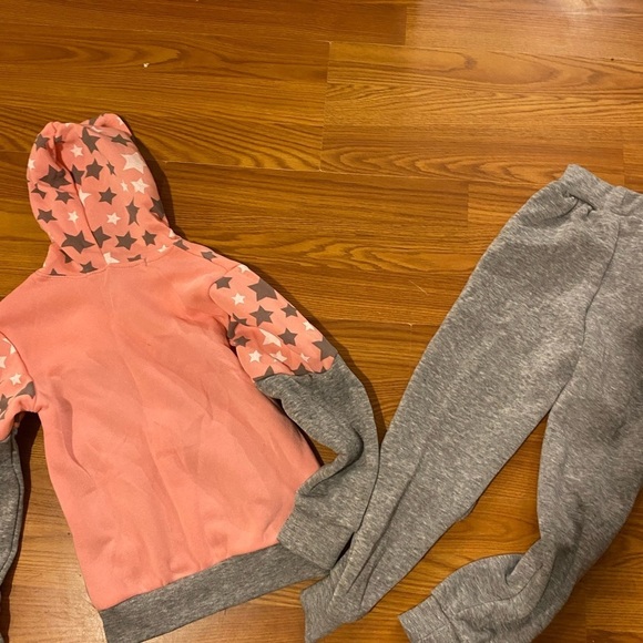 Love from the Heart Sweatsuit size 5/6 (HG) - Picture 11 of 11